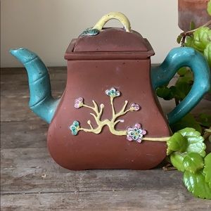 Rare. Antique Chinese Yixing Zisha clay teapot